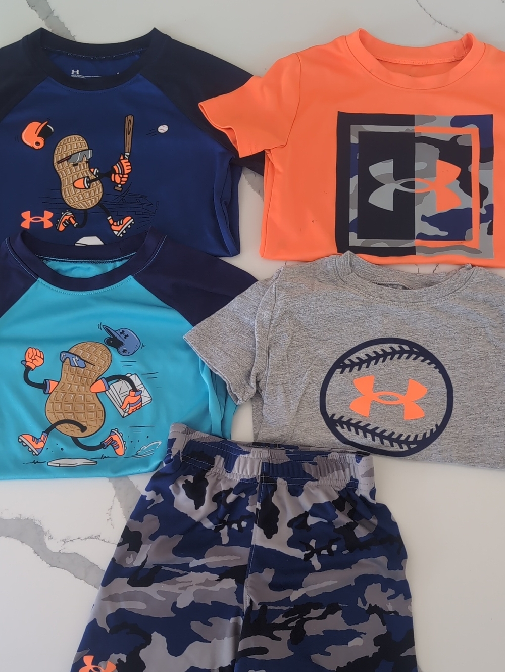 Toddler Boys Under Armour T-shirt Shorts Baseball Bundle- 4 Tops 1 Shorts Size 4